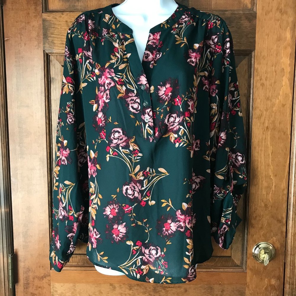 Zac & Rachel Green w/Crimson, Mauve & Tan Flowers Convertible Sleeve Blouse PXL
